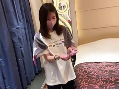 EtGb46Q5 Passionate Japanese Beauty Sizzles with Seductive, Bouncy Ride