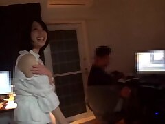 IPZ-830 Hot Japanese Lady Delivers Mind-Bending Blowjob Experience