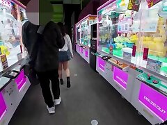 1-2487106757f5a3de934 Enticing Office Lady Reveals Curvy Bottom for Naughty Deeds Delightfully